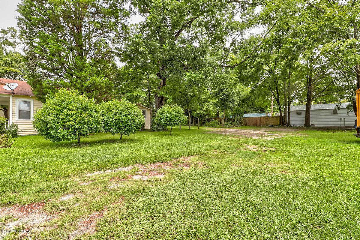 6 Montgomery Avenue - Photo 1