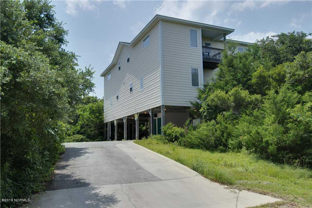 205 10th Street - Photo 1
