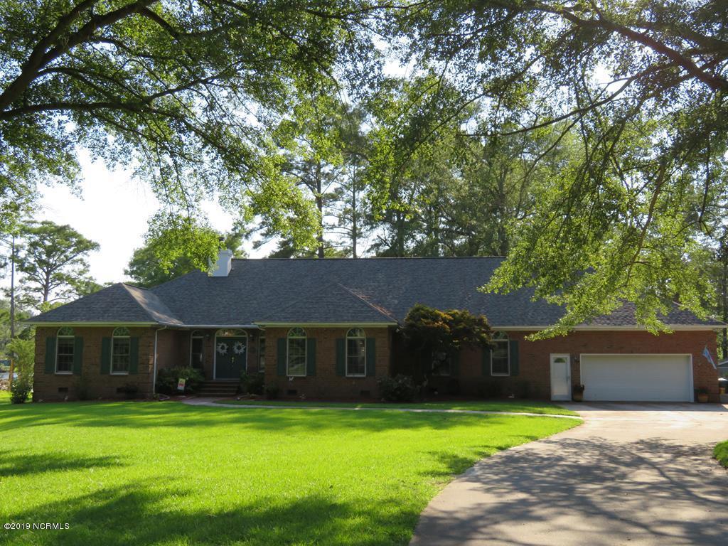 613 Creekwood Drive - Photo 1