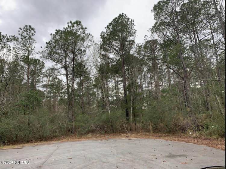 916 Point Court - Photo 1