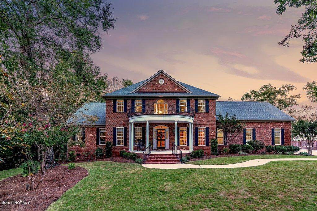 105 Middle Oaks Drive - Photo 1