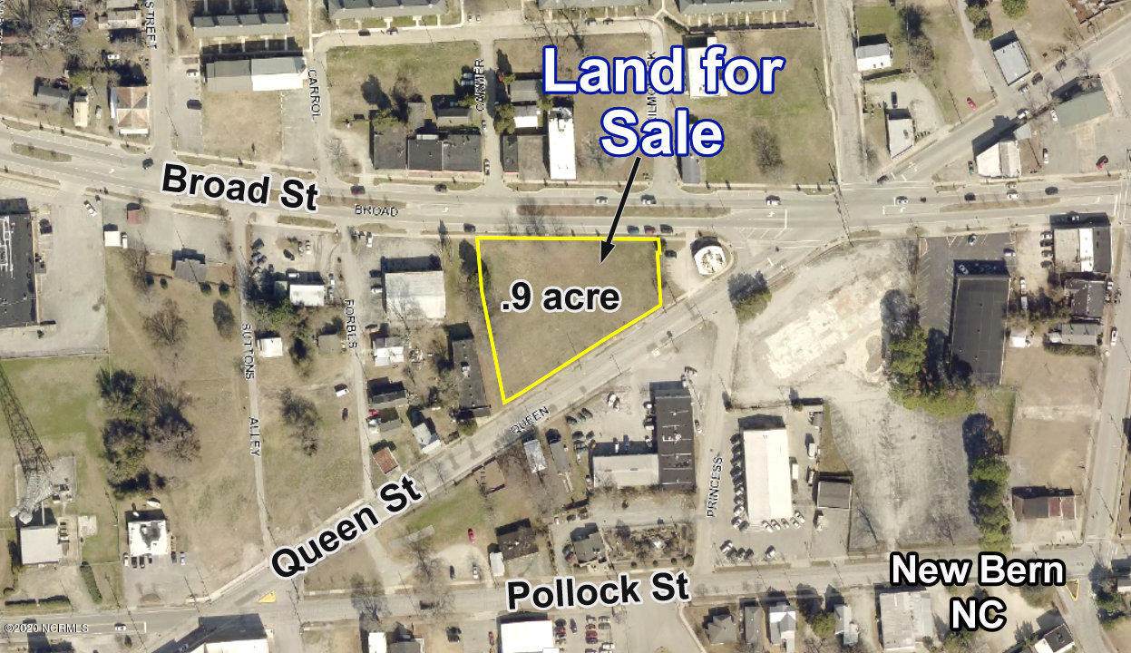 1004 Queen Street - Photo 1