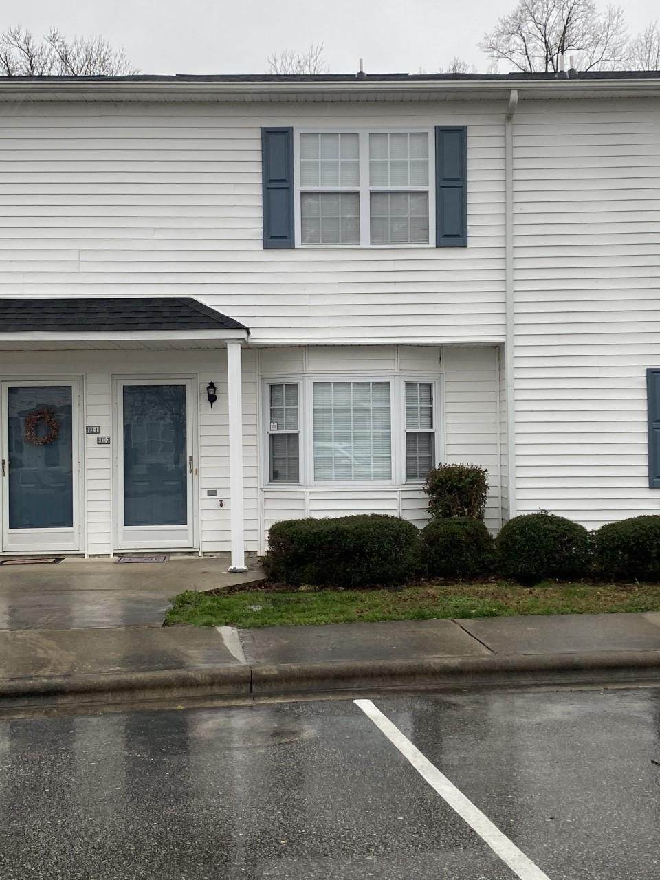 3985 Sterling Pointe Drive - Photo 1