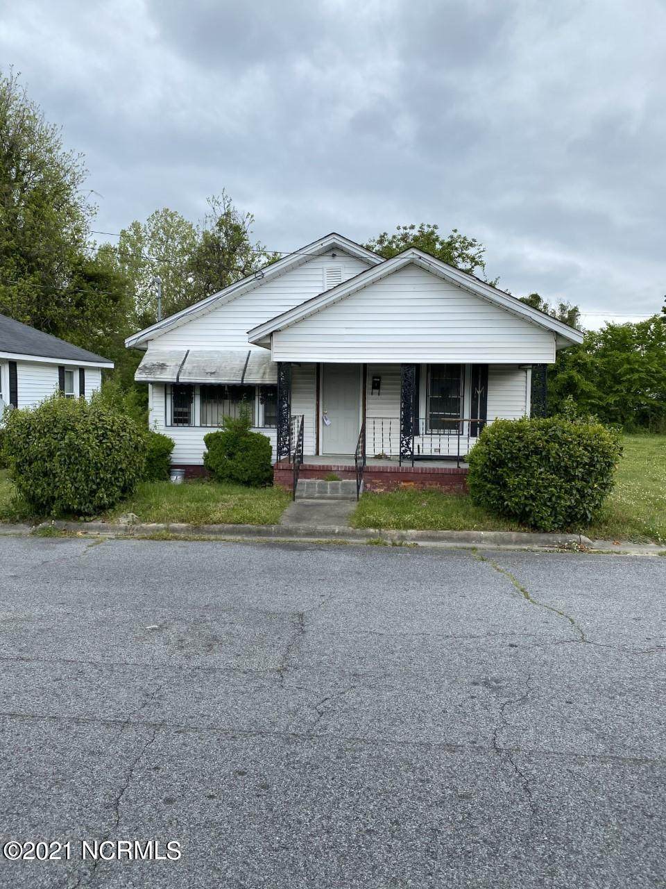 511 Ford Street - Photo 1
