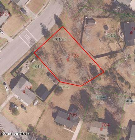 2723 Northwoods Drive - Photo 1