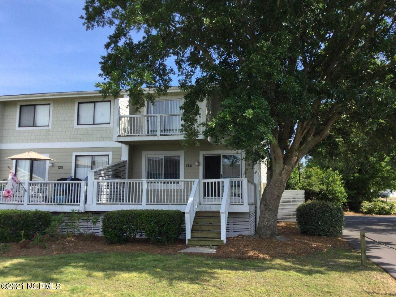 126 Captains Court - Photo 1