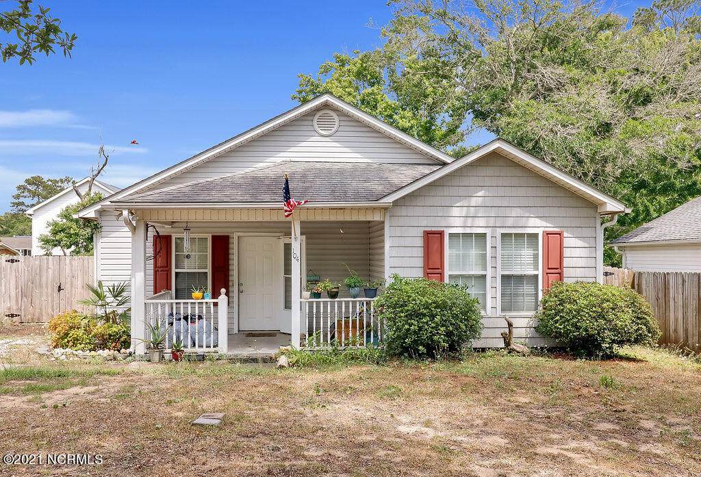 104 32nd Street - Photo 1
