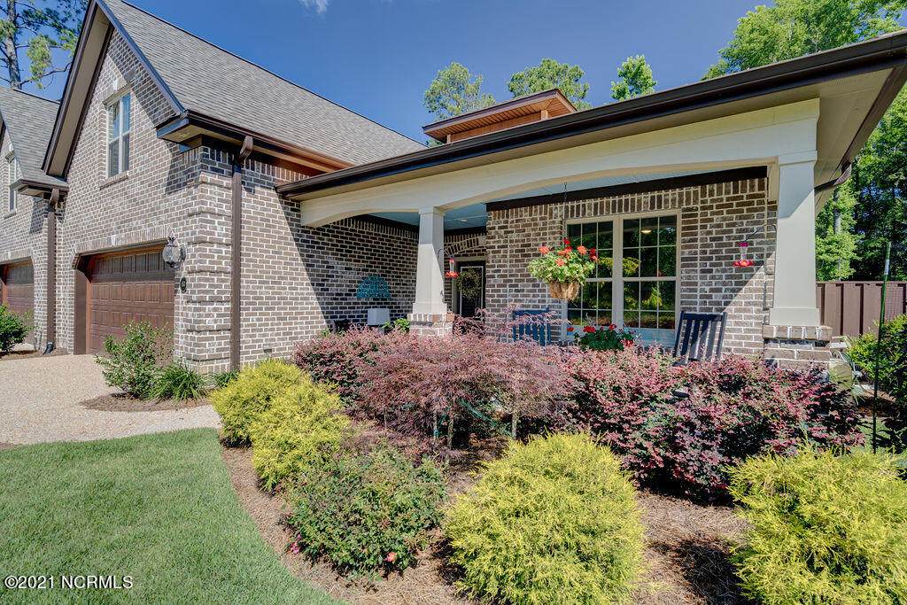 653 Jenoa Drive - Photo 1
