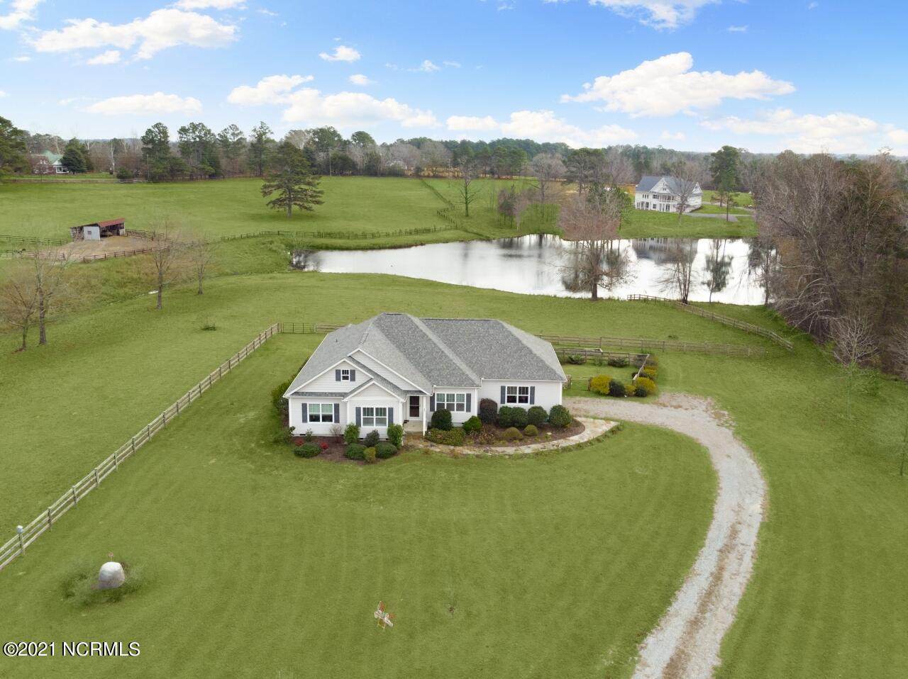 205 Denny Lane - Photo 1