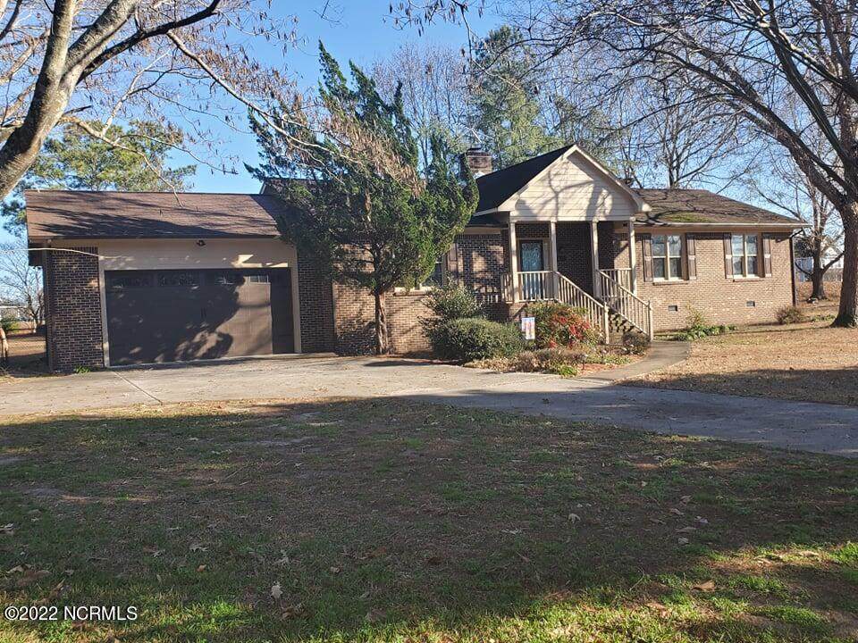 412 Oak Ridge Drive - Photo 1