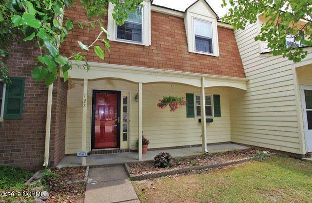 122 Palace Circle - Photo 1