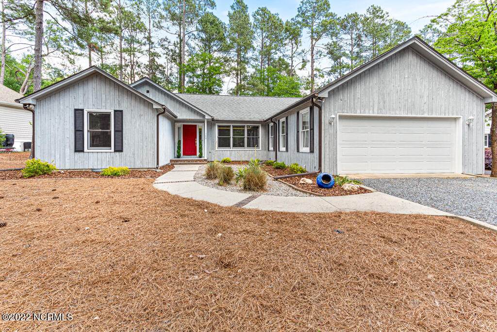 140 Tamarisk Lane - Photo 1