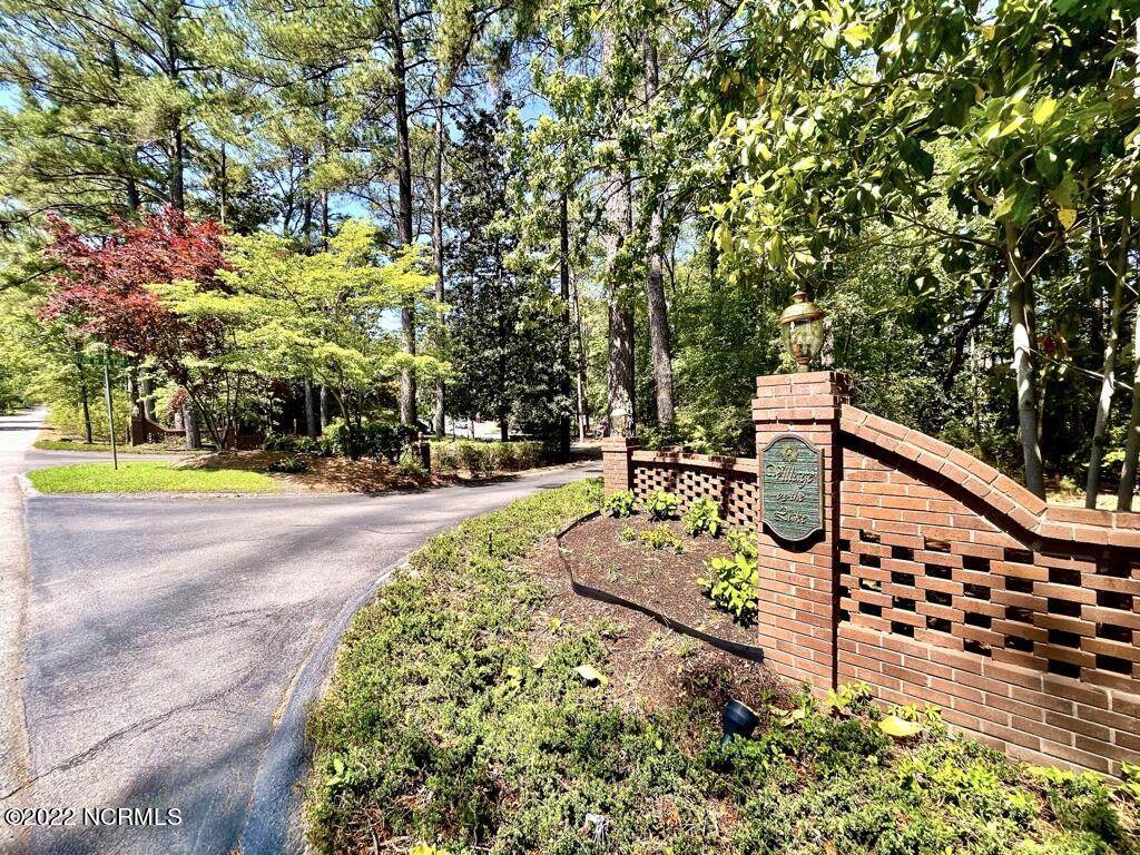 6 Village By The Lake Lane - Photo 1