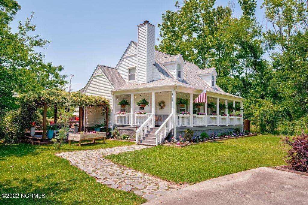 2223 Gibson Avenue - Photo 1