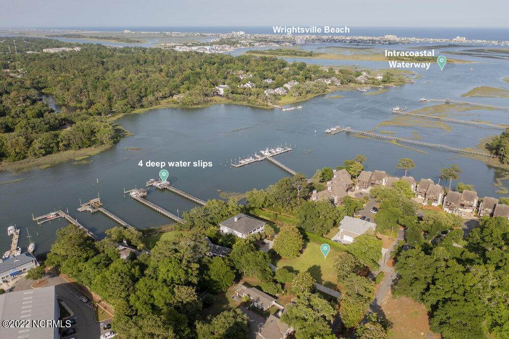 305 Bradley Drive - Photo 1