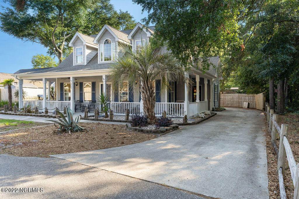 606 Spencer Farlow Drive - Photo 1