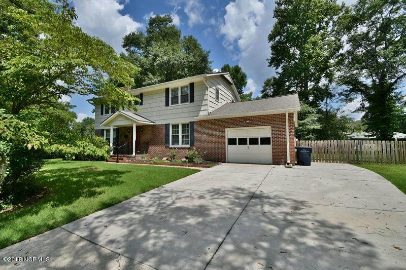 1102 Sioux Drive - Photo 1