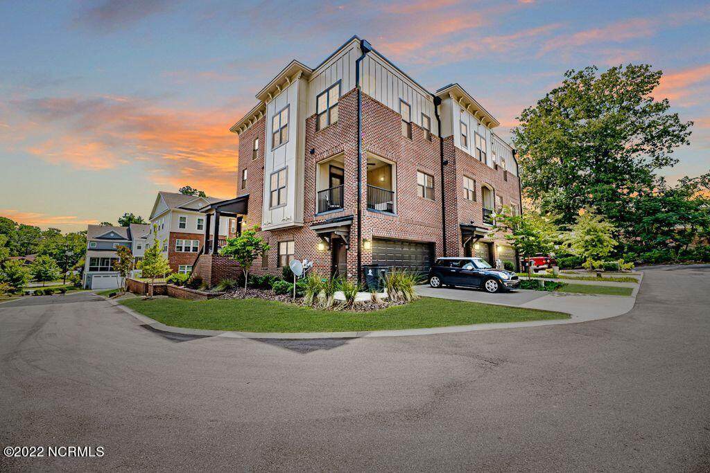 14 Brownstone Lane - Photo 1