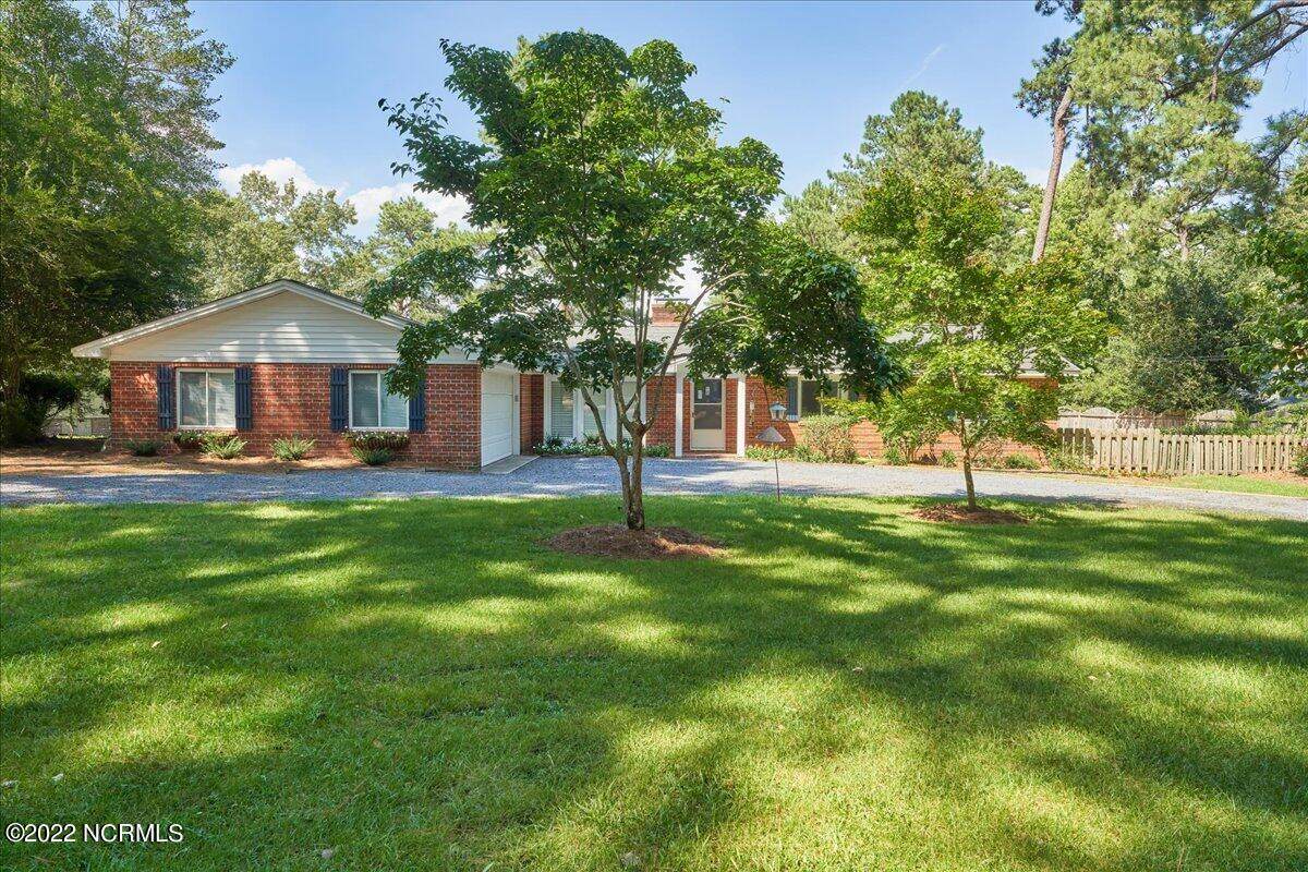 4 Dixie Drive - Photo 1
