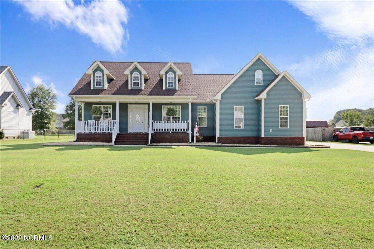 116 Laurel Drive - Photo 1