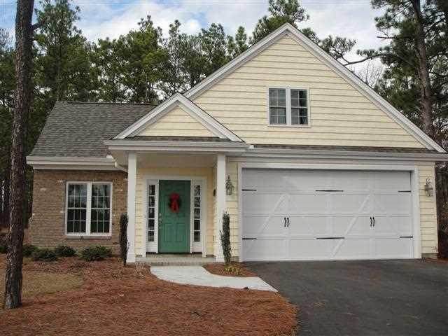 501 Longwood Place - Photo 1