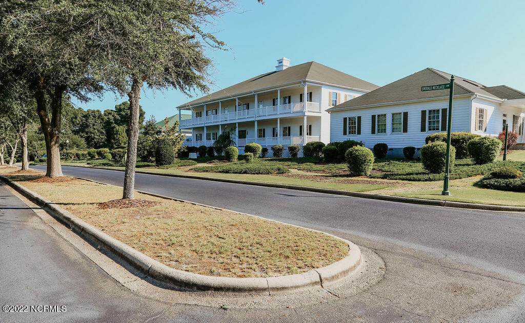 289 Olmsted Boulevard - Photo 1