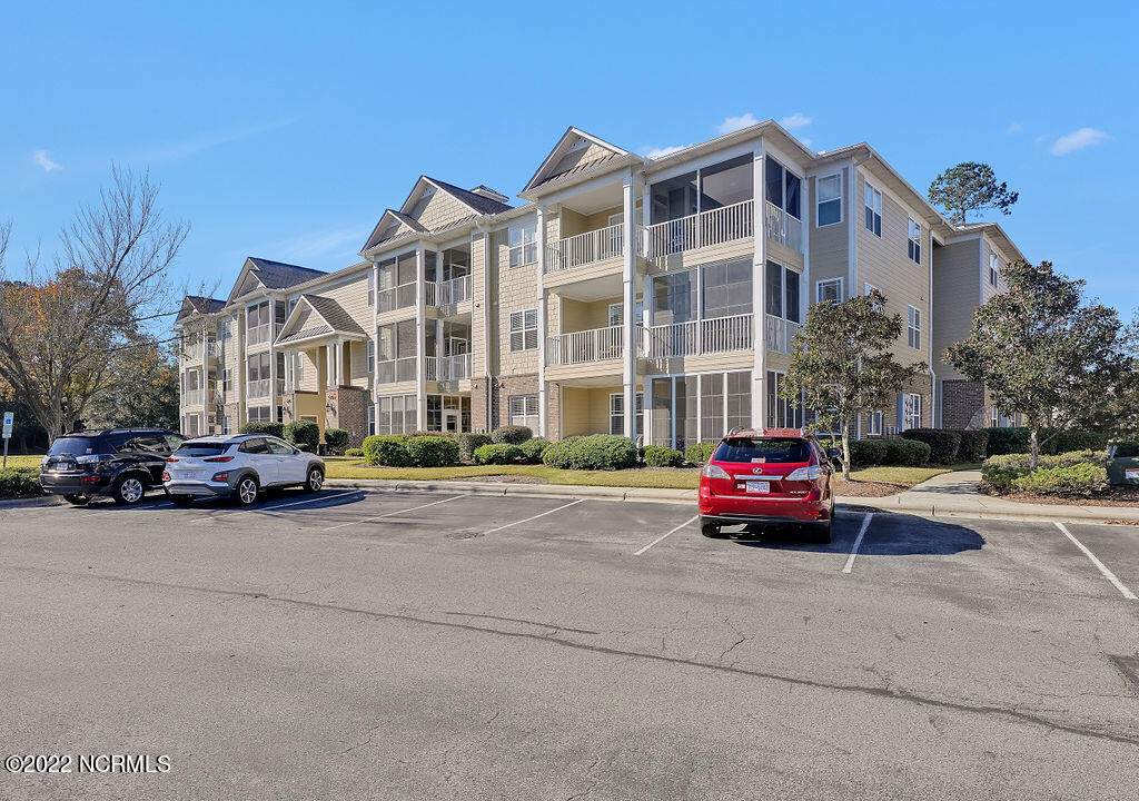290 Woodlands Way - Photo 1
