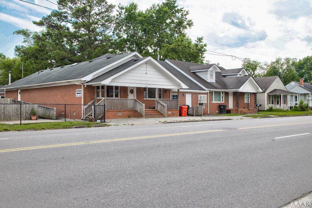 615 Elizabeth Street - Photo 1