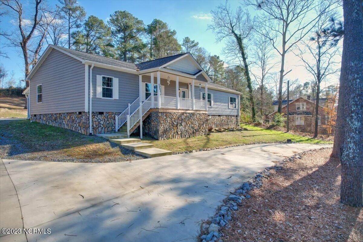505 Mcneill Street - Photo 1
