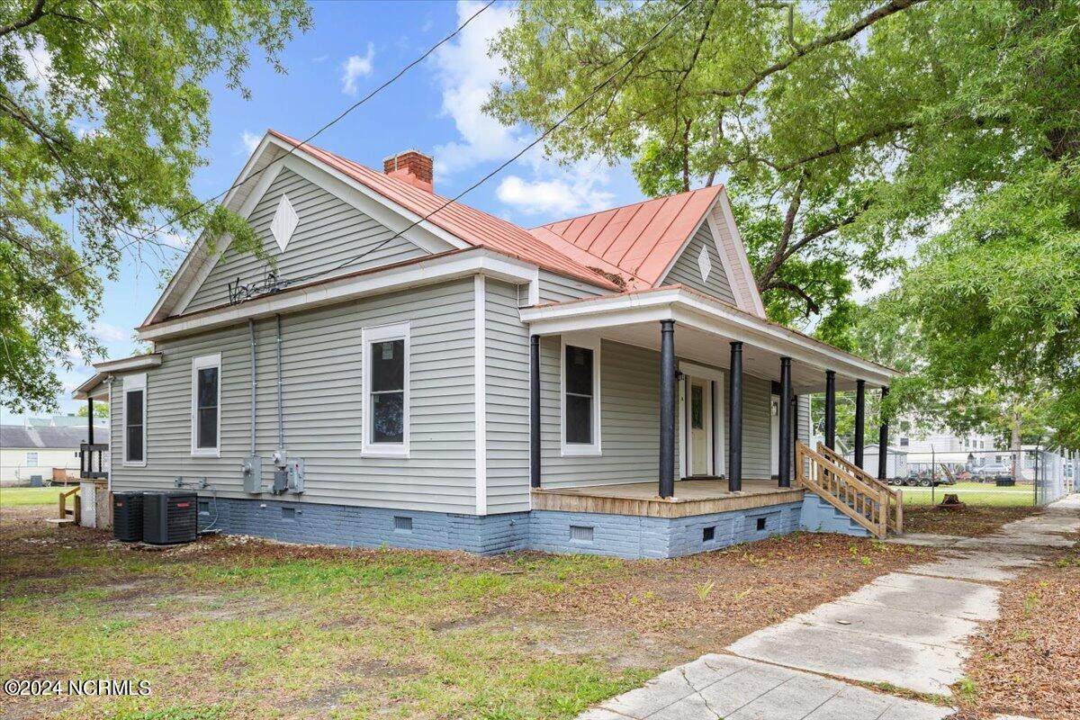 215 Peyton Avenue - Photo 1