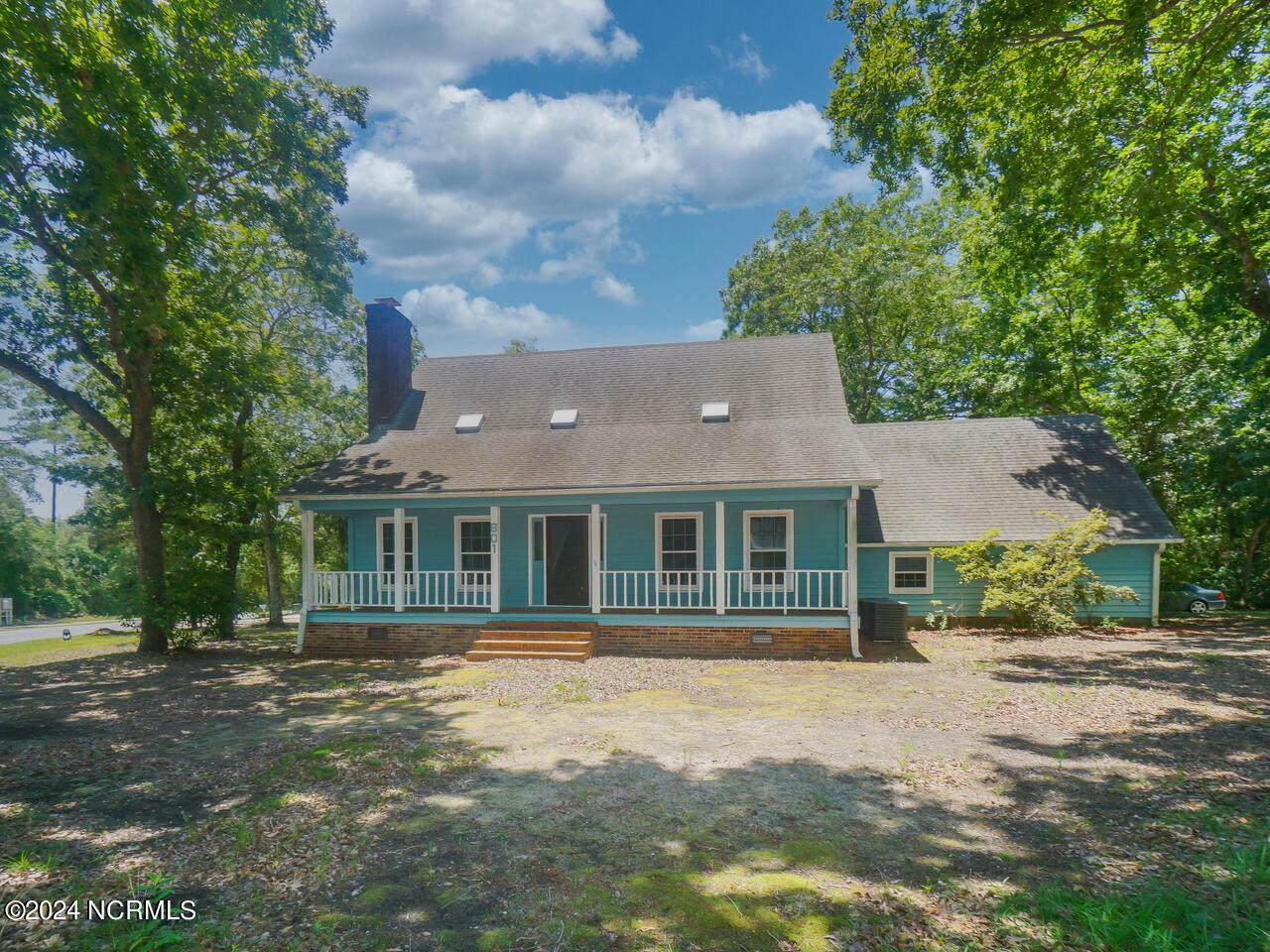 801 Elizabeth Drive - Photo 1