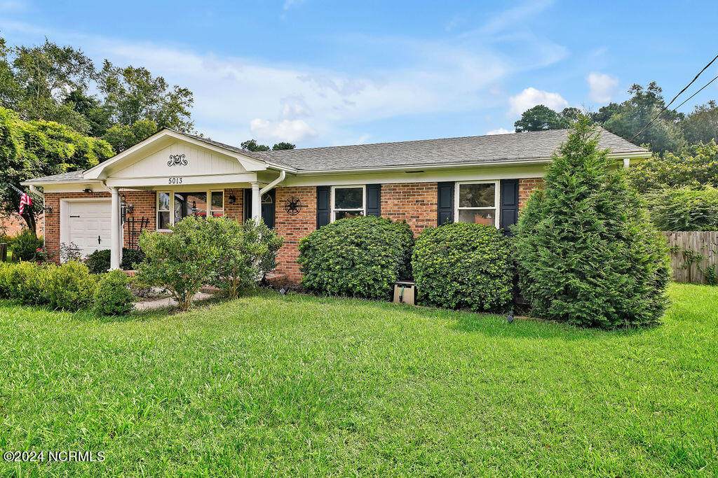 5013 Ilex Drive - Photo 1