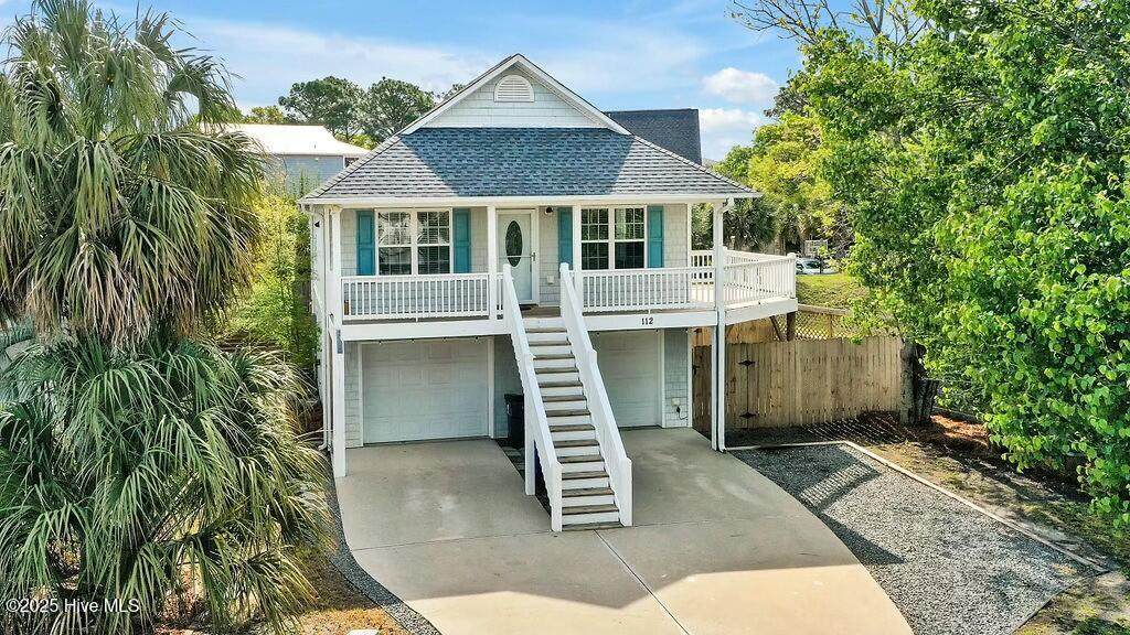 112 Palm Breeze Drive - Photo 1