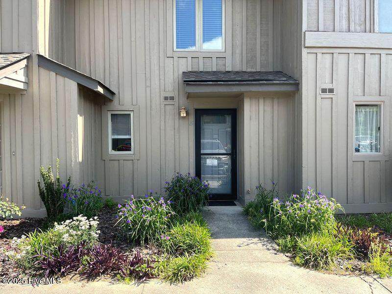 940 Linden Road - Photo 1