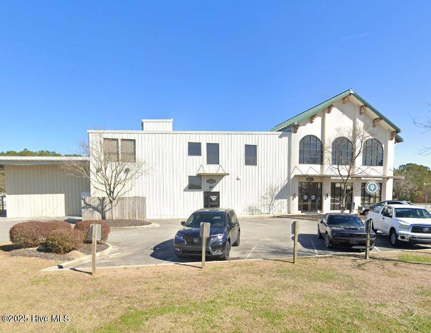 200 Williamsburg Parkway - Photo 1
