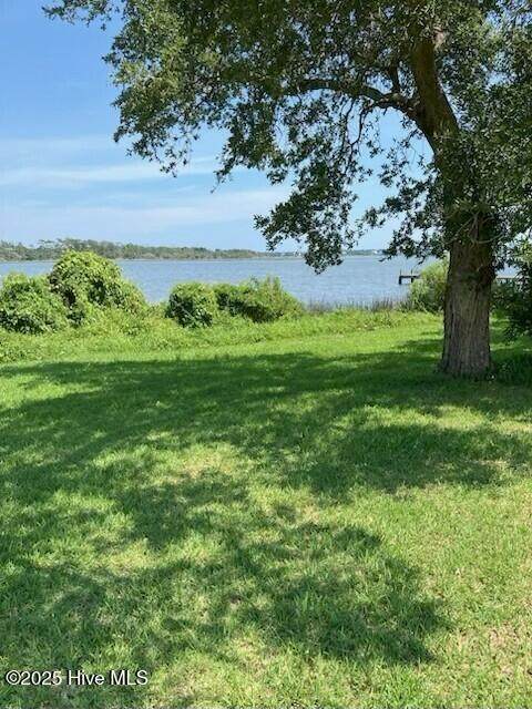 114 Hunting Bay Drive - Photo 1