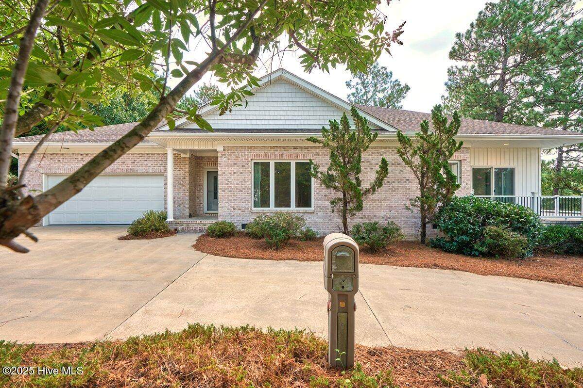 10 Pine Crescent Drive - Photo 1