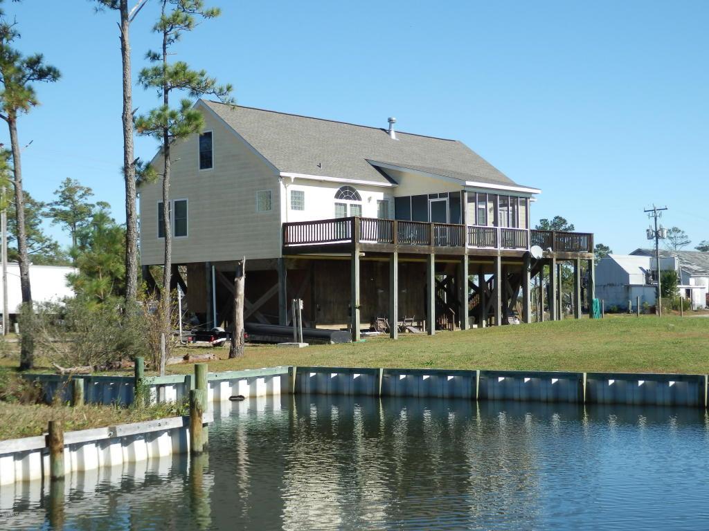 148 South Harbor Drive, Davis, NC 28524 (MLS #11405305) :: Century 21 Sweyer & Associates
