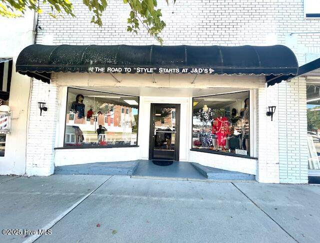 144 Poplar Street - Photo 1
