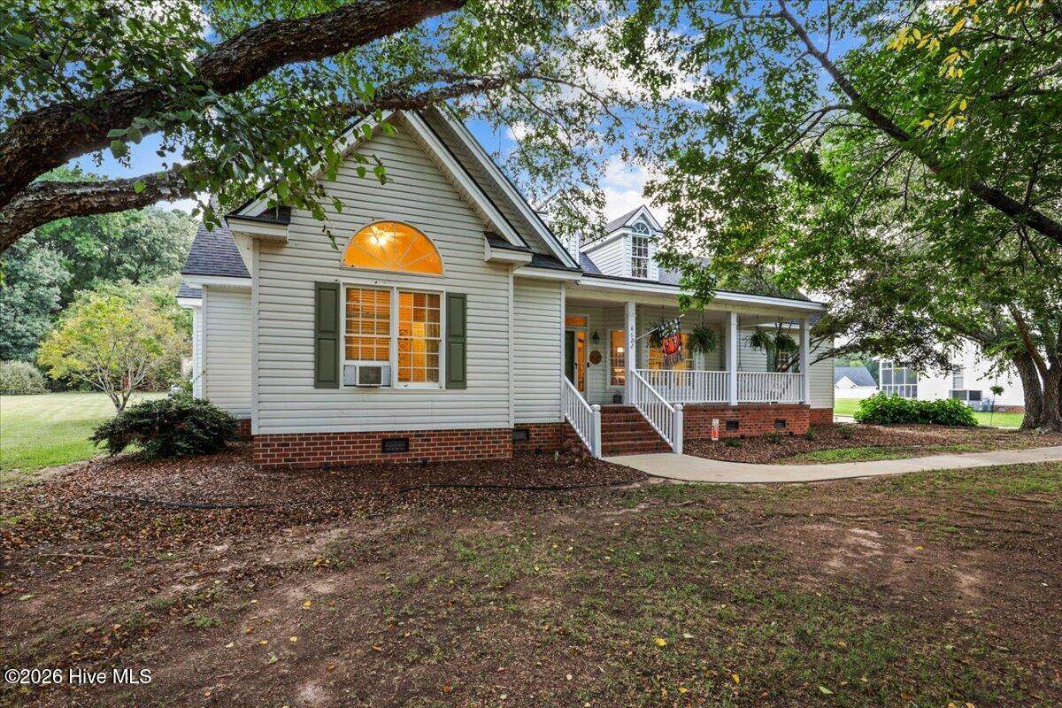 8622 Carter Grove Drive - Photo 1
