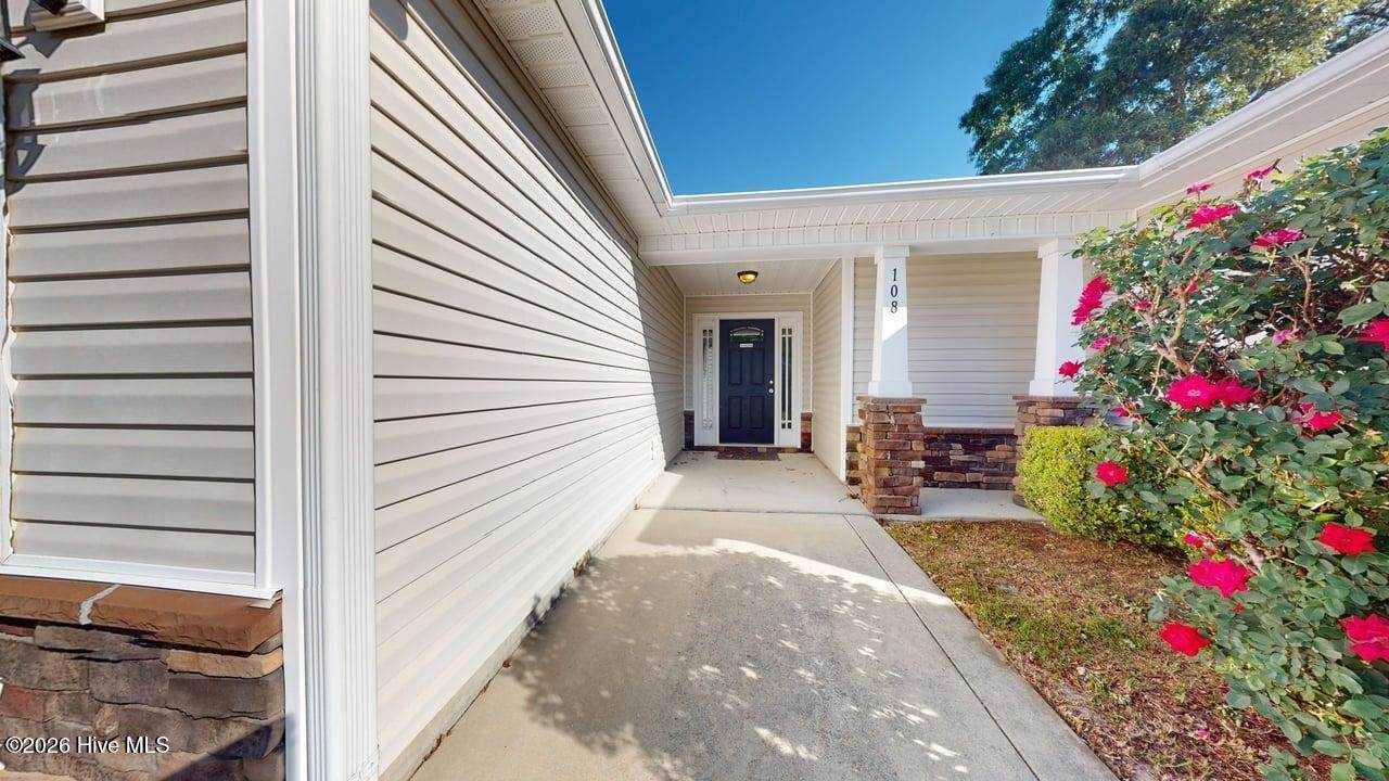 108 Braeburn Boulevard - Photo 1