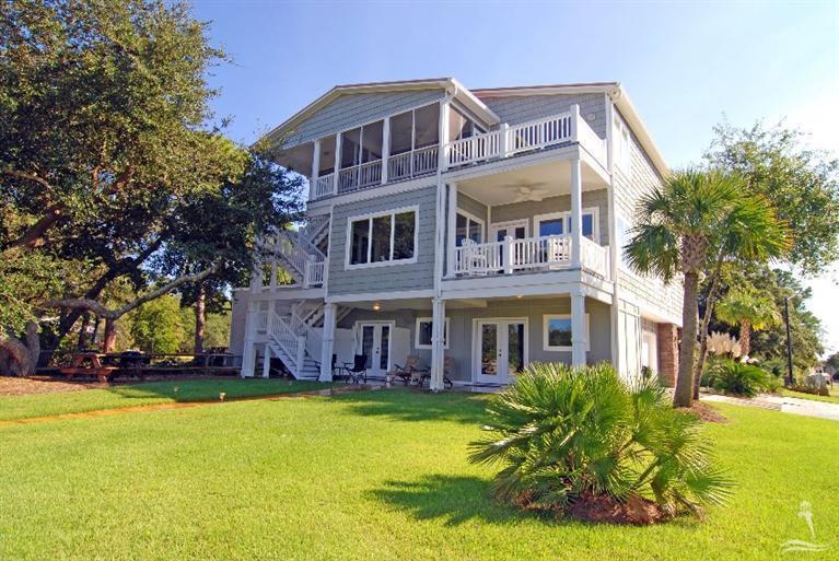 202 Yacht Drive - Photo 1