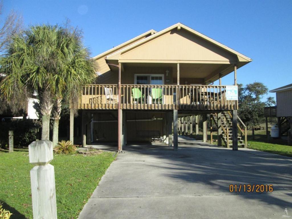 1614 Pelican Drive - Photo 1