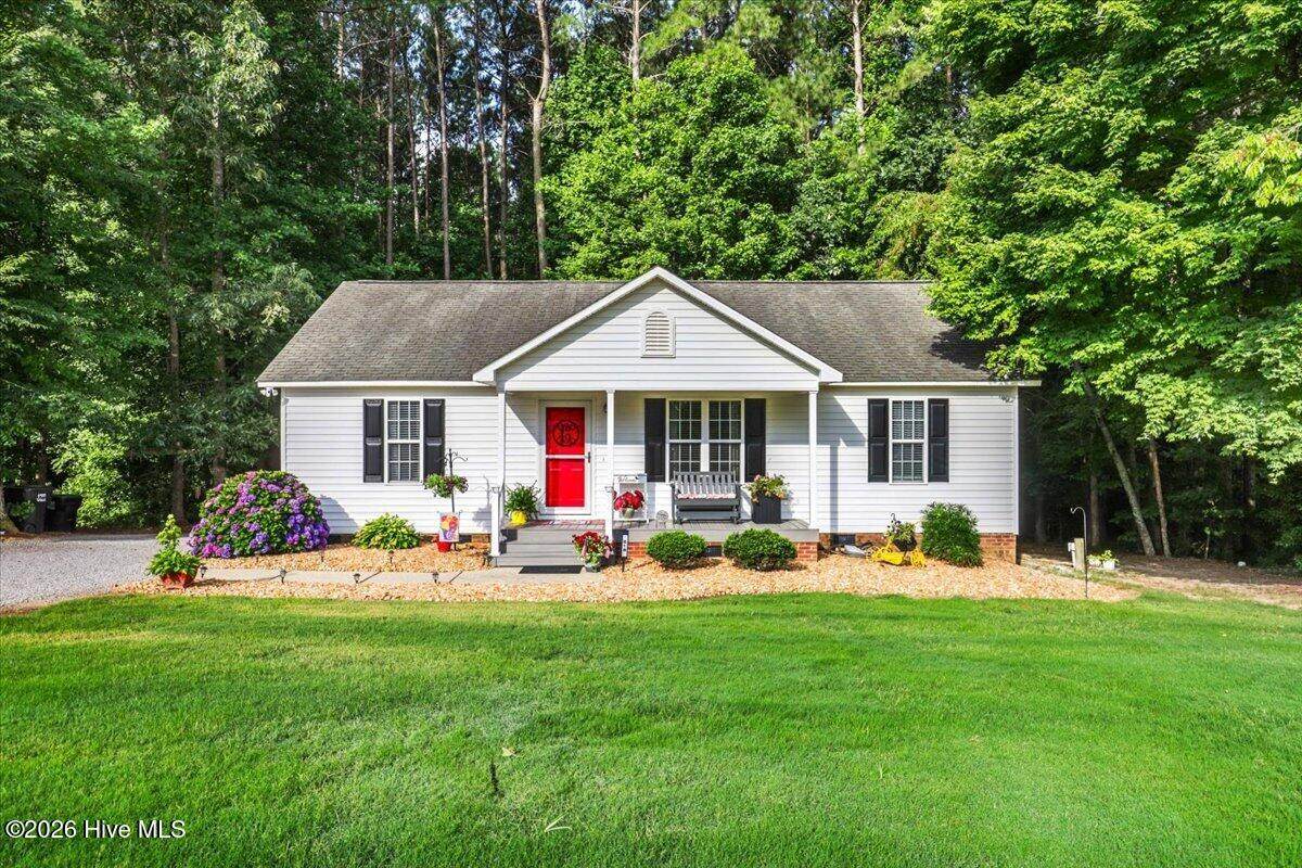 618 Lockwood Drive - Photo 1