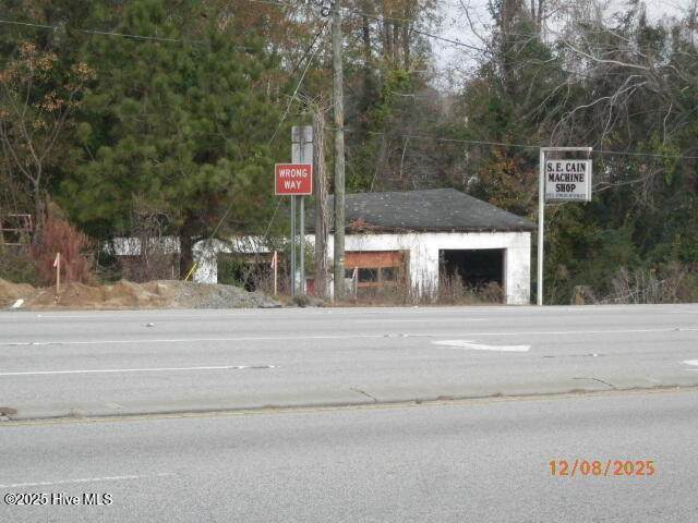 1724 Jk Powell Boulevard - Photo 1