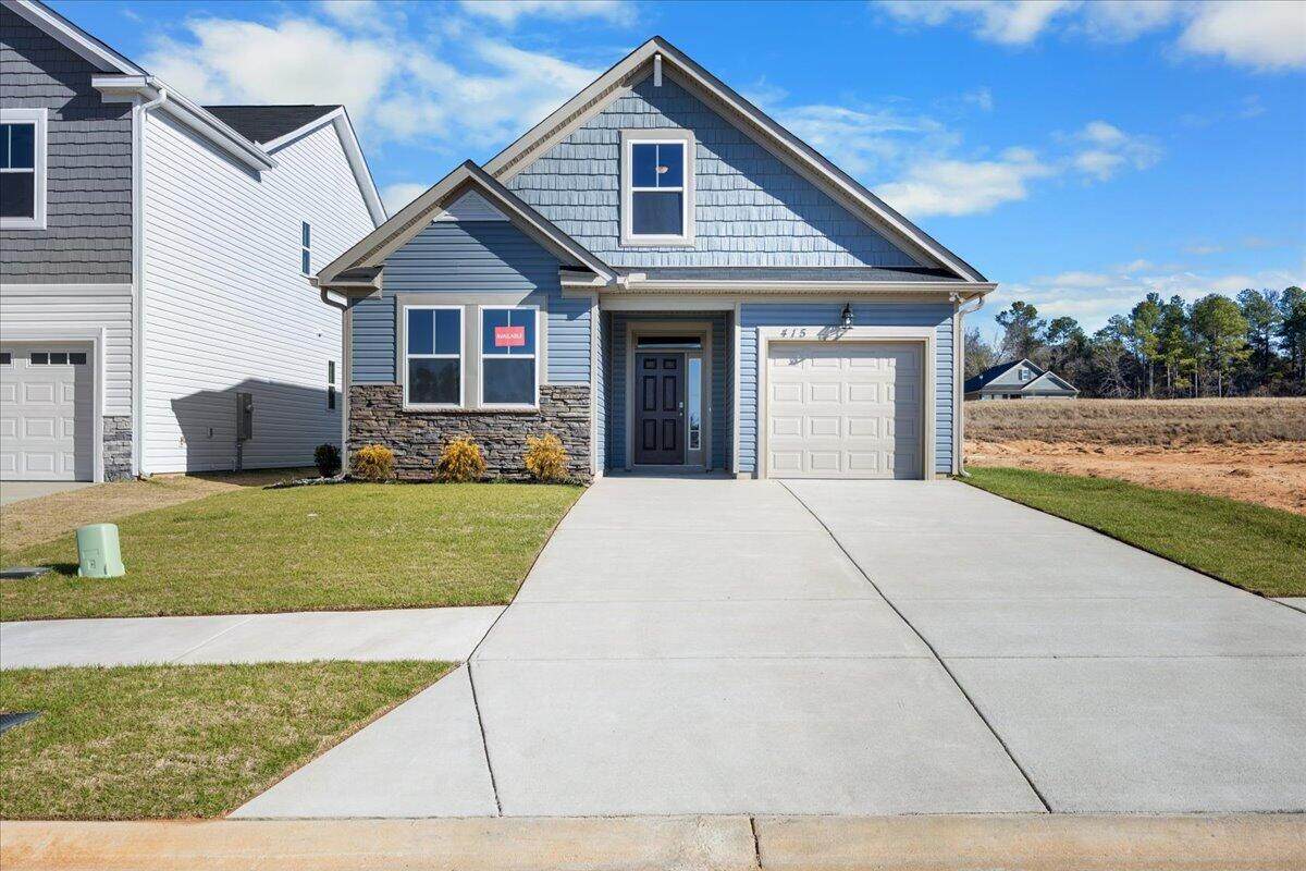 415 Helen Drive - Photo 1