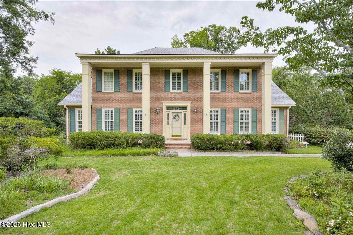 2047 Pheasant Creek Drive - Photo 1