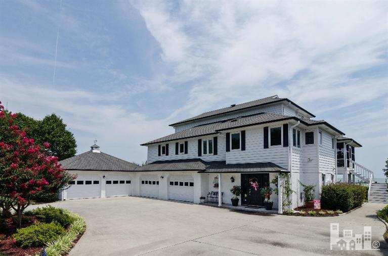 945 Radnor Road - Photo 1