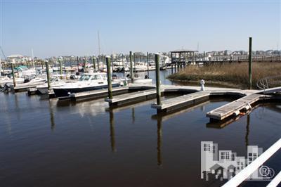 100 Spencer Farlow Drive E-5, Carolina Beach, NC 28428 (MLS #30531372) :: Century 21 Sweyer & Associates
