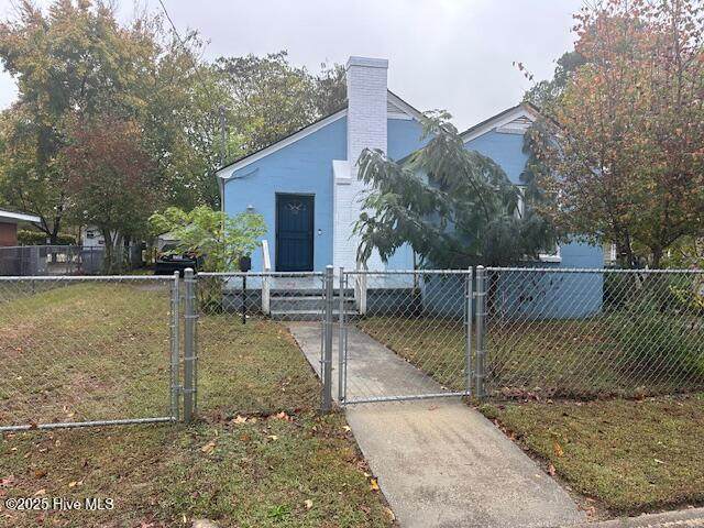 605 Dexter Street - Photo 1